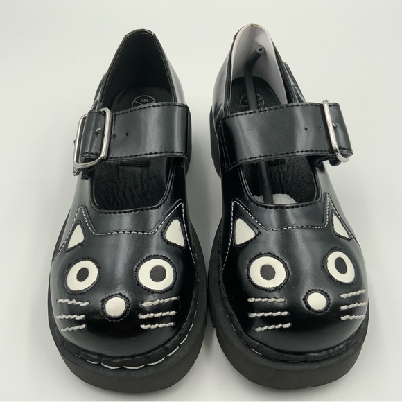 TUK Shoes - TUK Antarchic classic Kitty Cat Platform Mary Jane Patent Leather. Y2K. US 6.